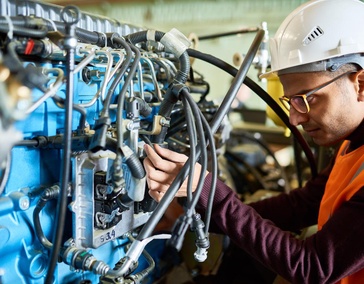 Обслуживание и дефектовка 
 