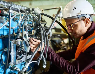 Обслуживание и дефектовка 
 